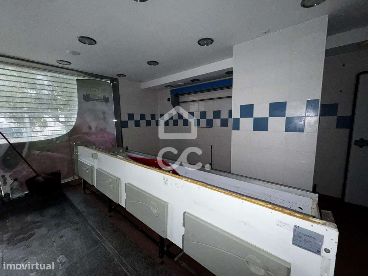 Loja à venda em São Sebastião em Guerreiros, Loures - Grande imagem: 5/17