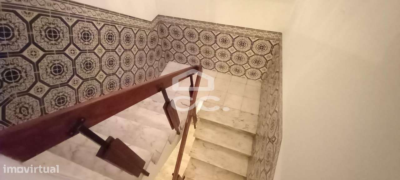 Moradia T3 com 3 pisos em Beja-28