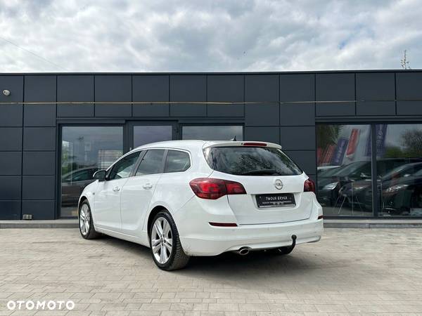 Opel Astra - 11