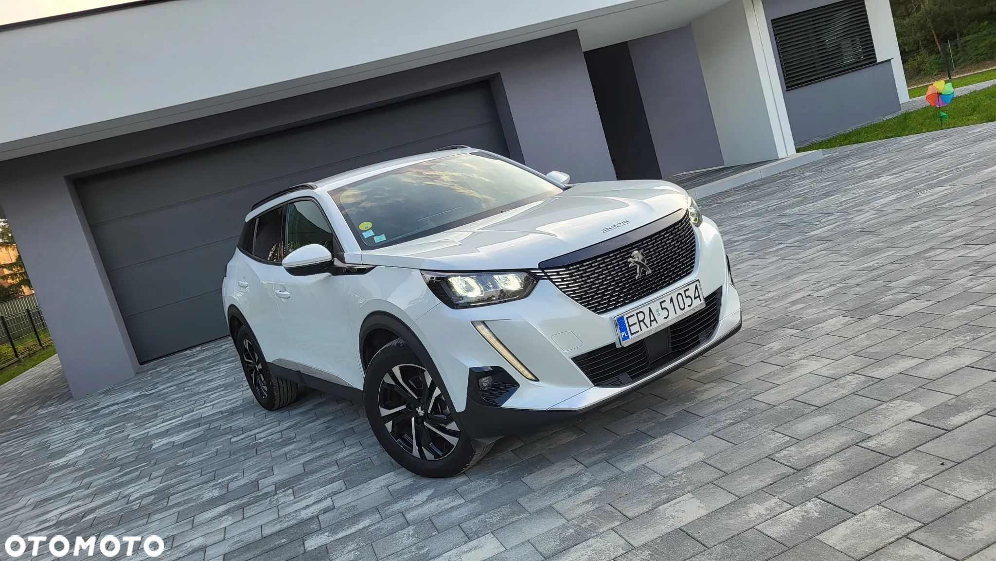 Peugeot 2008 BlueHDi 130 Allure S&S EAT8 - 1