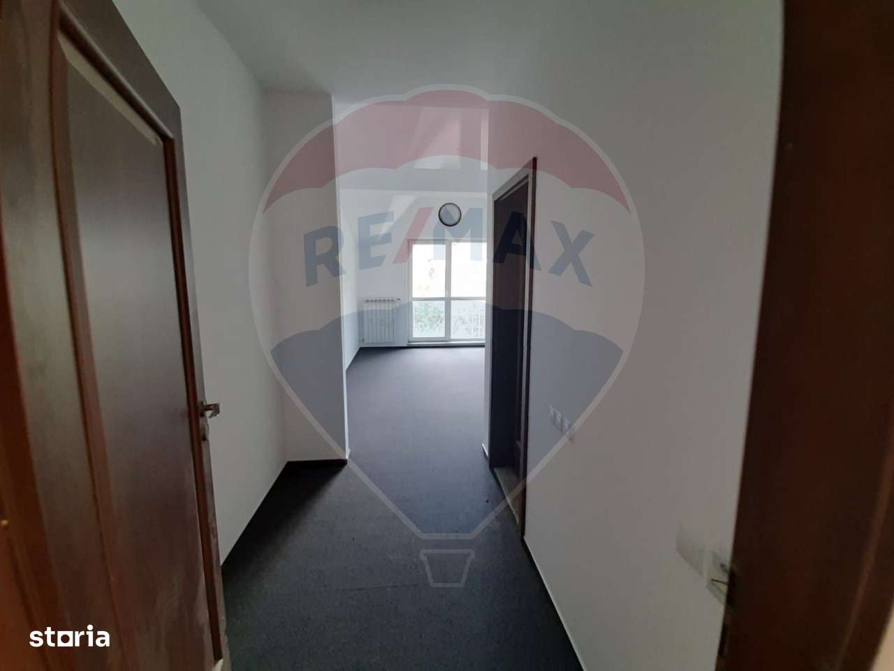 Vila / Pensiune / Camin / Azil seniori, zona superba Moeciu, parcare-16