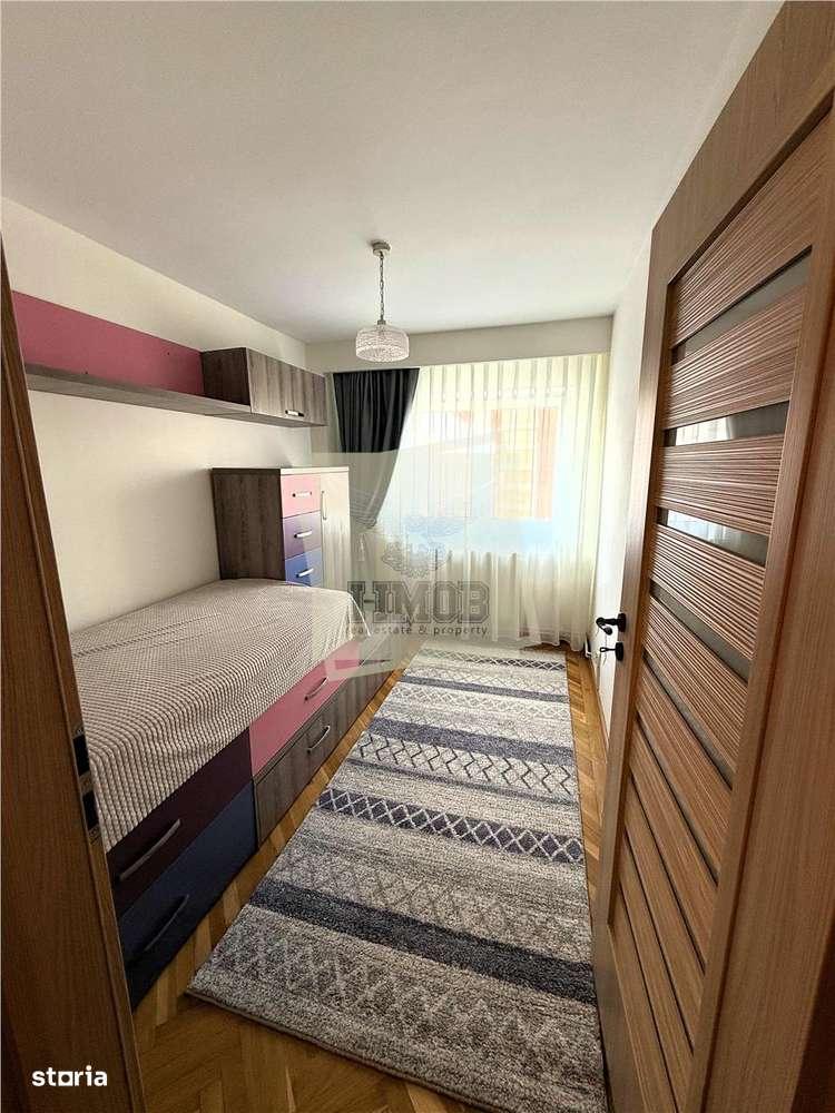 Apartament 3 camere 80mp Renovat zona Centrala-2