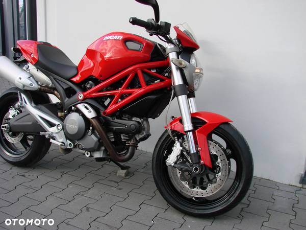 Ducati Monster - 3