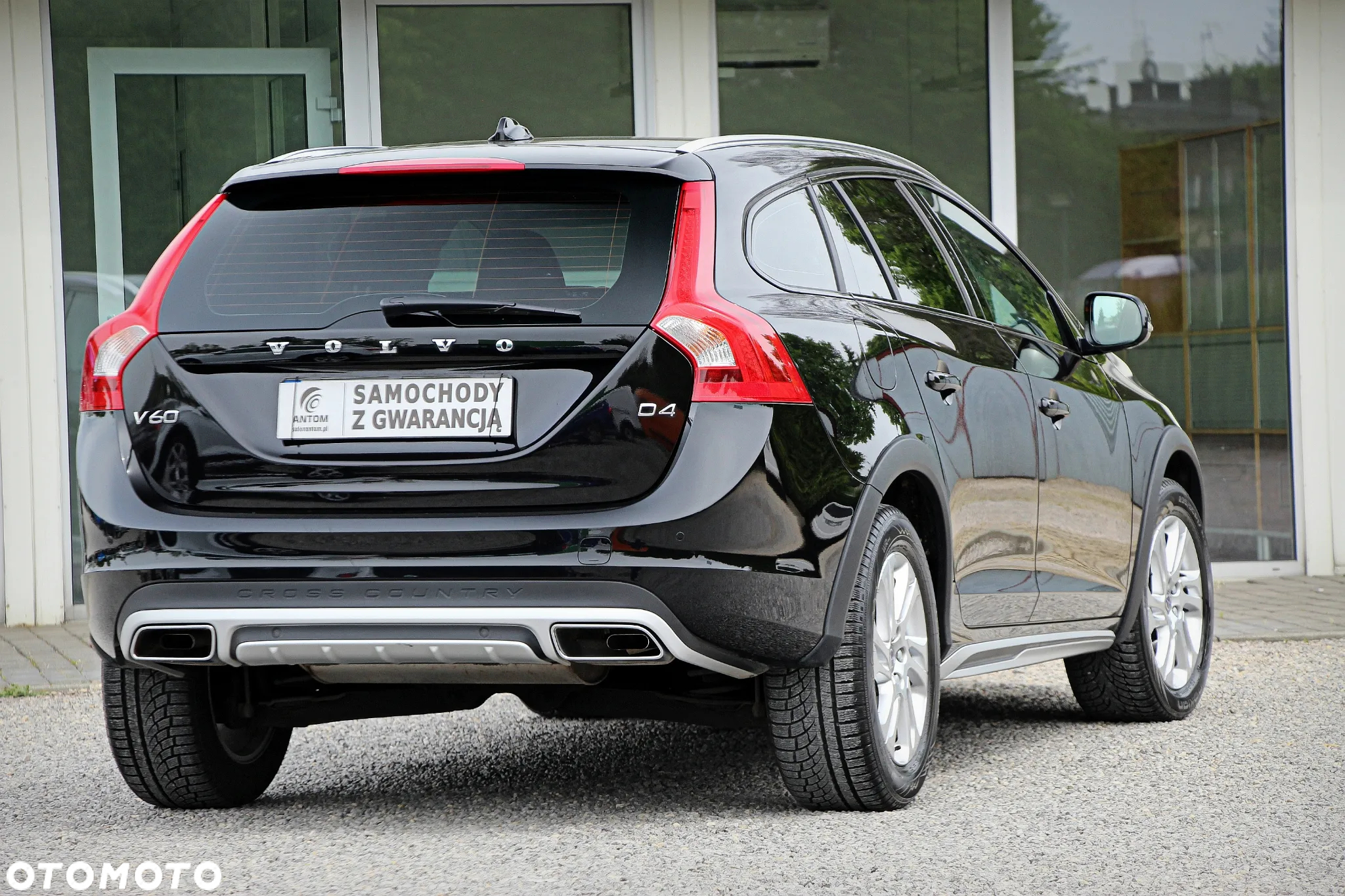 Volvo V60 Cross Country D4 Drive-E Momentum - 11