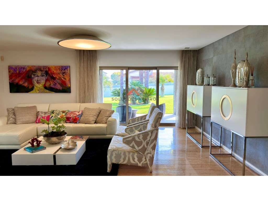 Moradia Contemporânea de Luxo com jardins tropicais e Design Exclus... - Grande imagem: 4/47