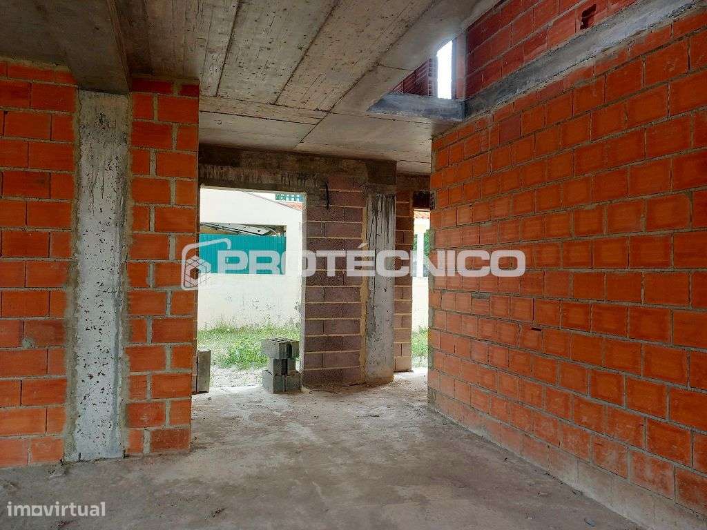 Moradia T4 Isolada – Santa Joana - Grande imagem: 4/10