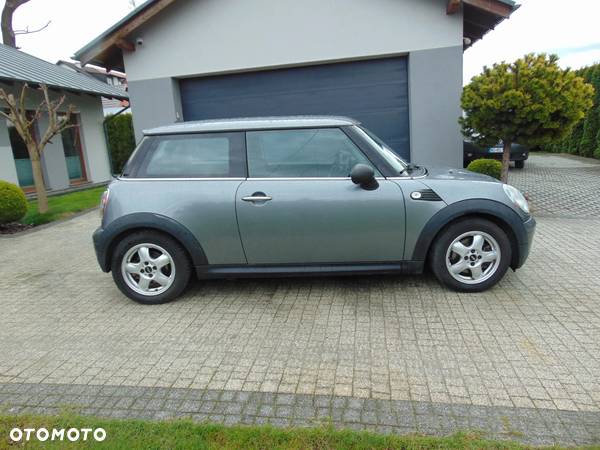 MINI ONE Standard - 4