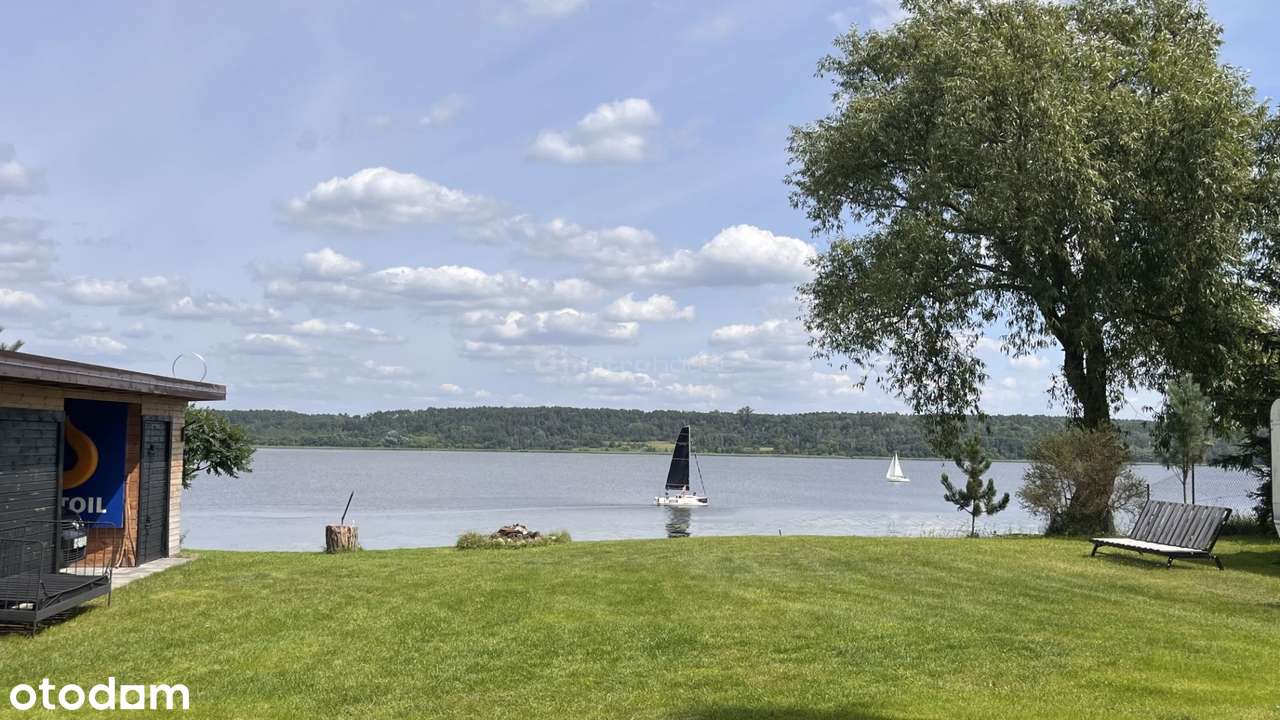 Dom. Działka z linią brzegową i pomostem. Cudo :)