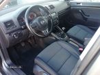 VW Jetta 1.6 TDi Confortline - 10