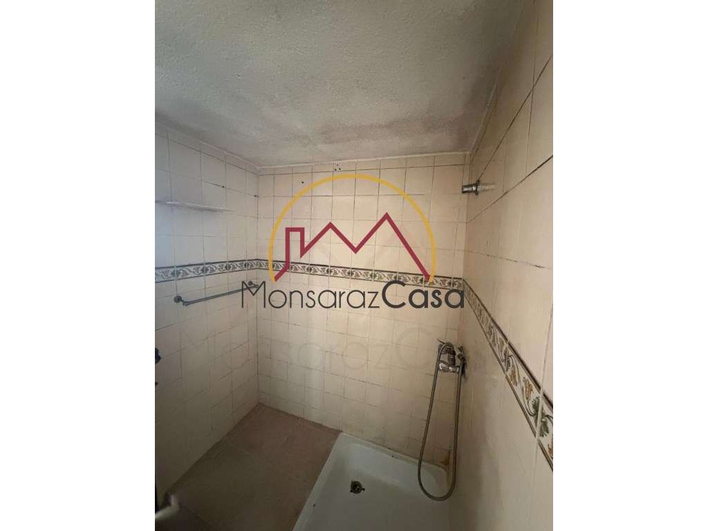 Moradia Térrea com Quintal e Garagem em Campinho-13