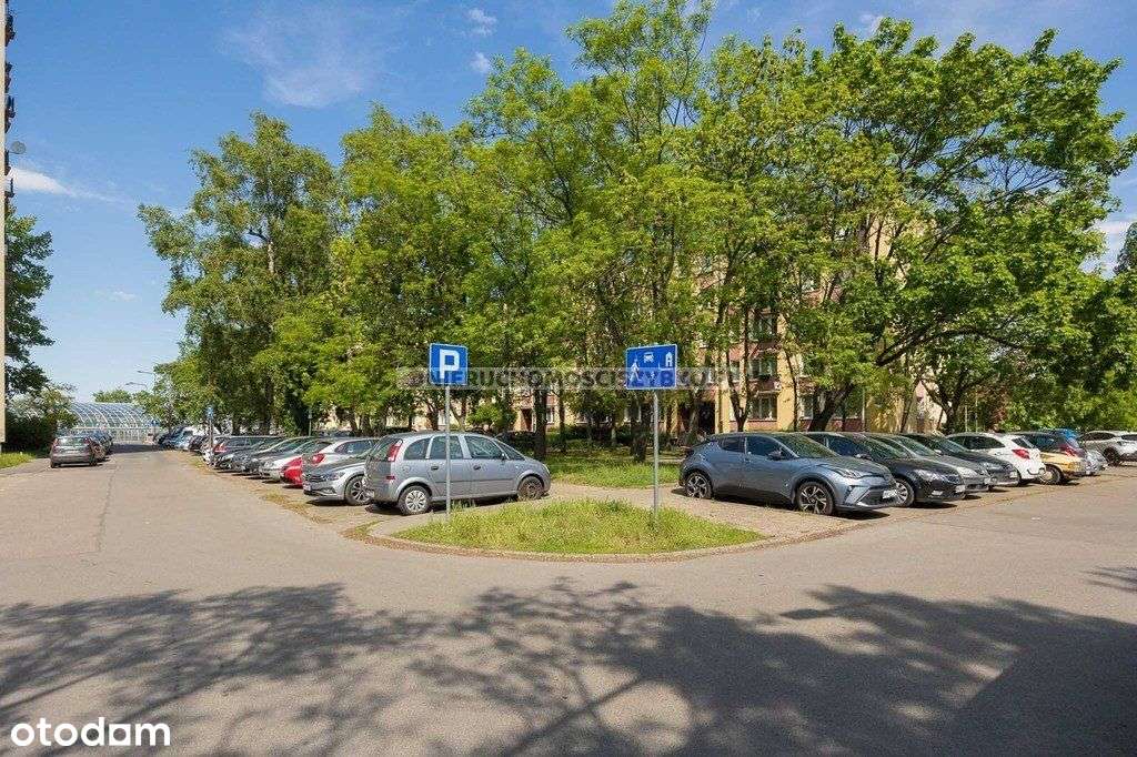 Targówek: 3 Pokoje, Metro, Bez Korków!-13