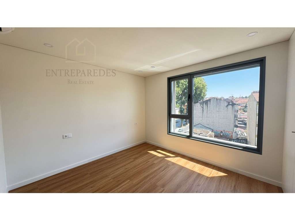 Apartamento T2 no jardim da Arca D'Água com lugar de garagem para c... - Grande imagem: 5/22
