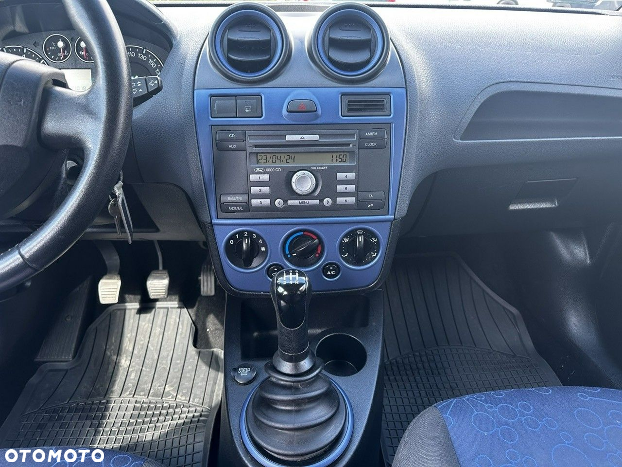 Ford Fiesta 1.3 Ambiente - 16