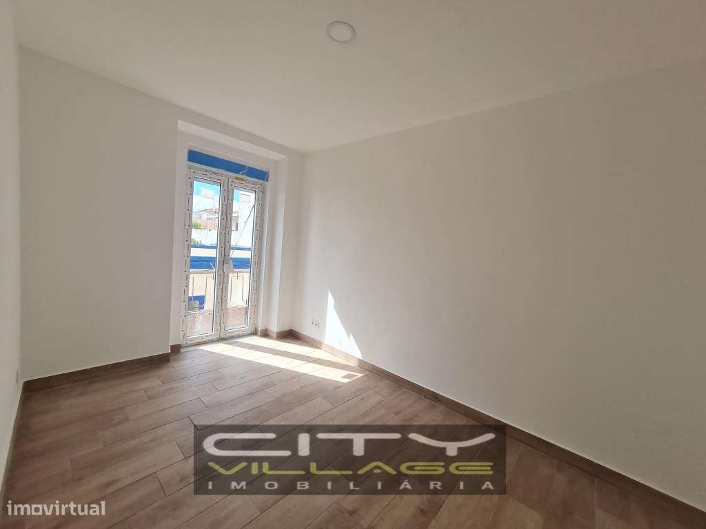 Prédio Centro Montijo-14