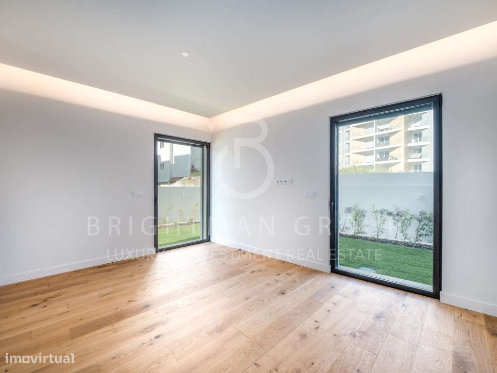 Apartamento T4 com jardim privativa, em Carcavelos-34