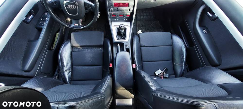 Audi A4 Avant 2.0 TDI - 9