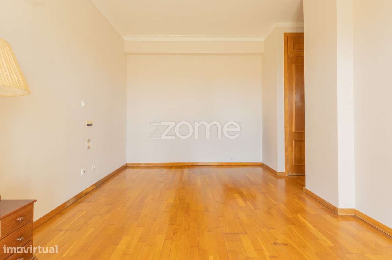 Moradia T6 em Albarraque - Grande imagem: 4/60