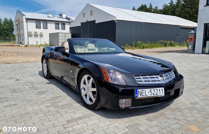 Cadillac XLR 4.6 V8 - 5