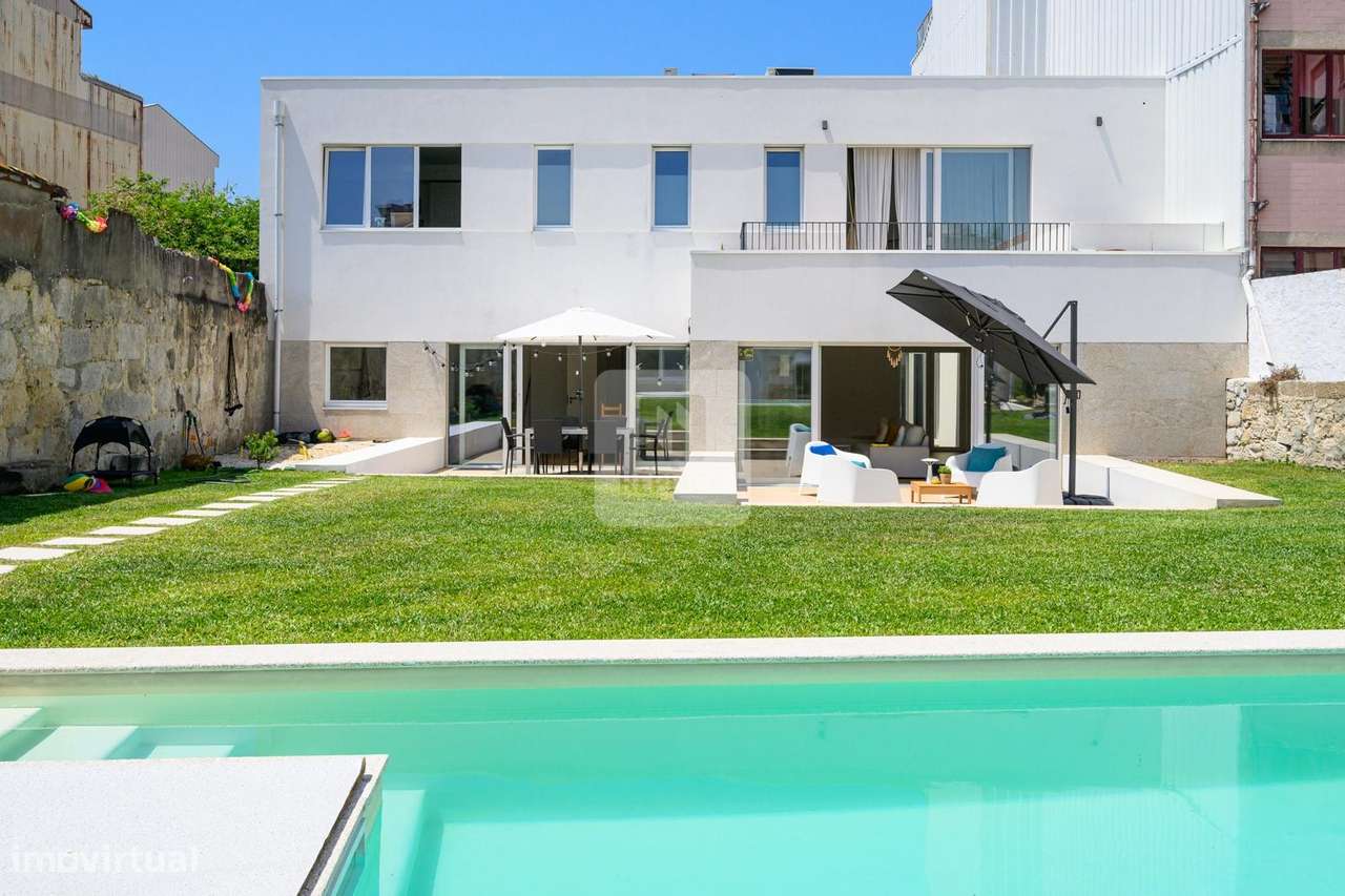 Moradia T4+1 Jardim e Piscina Parque da Cidade | Moradia Aldoar-3