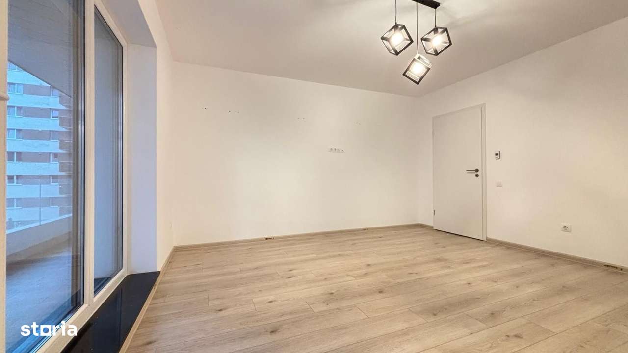 Apartament 2 camere+loc de parcare-Qualis,Coresi - Imagine principală: 5/9