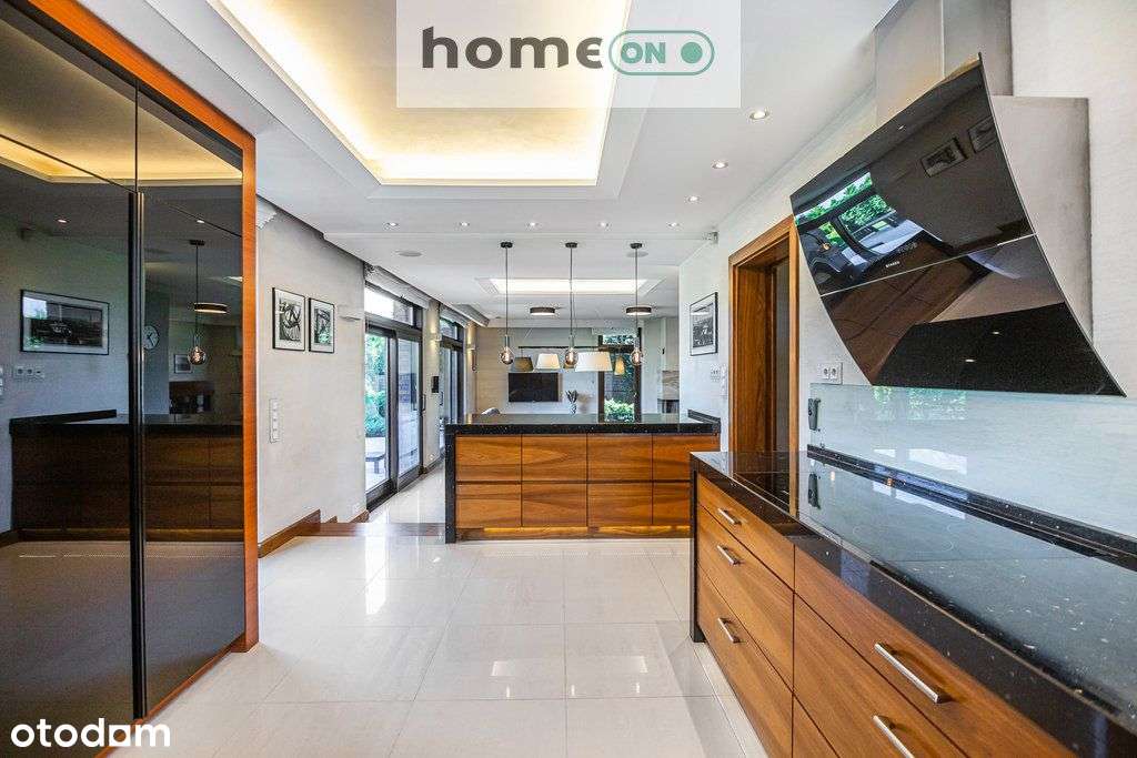 Prestiżowa lokalizacja. Wymarzony rodzinny dom!-9