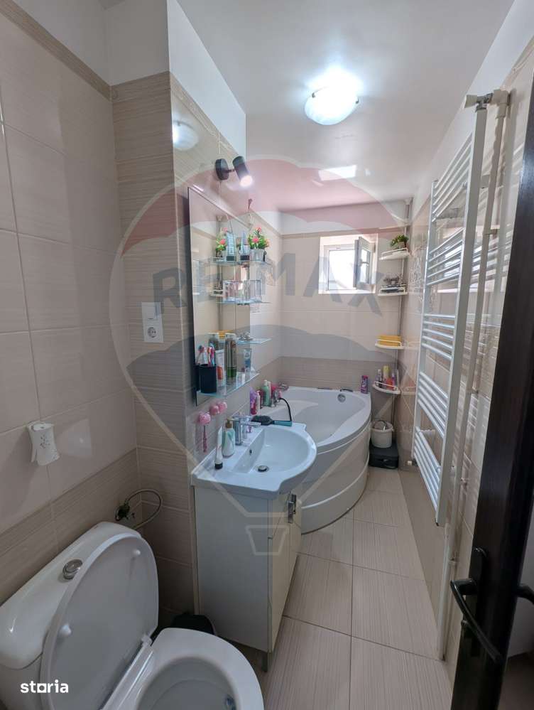 Apartament cu 2 camere de vânzare în zona Central - Imagine principală: 2/5