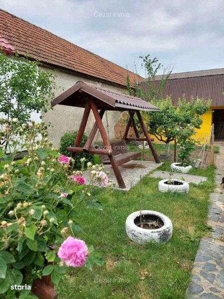 Vand/schimb casa 3 camere renovata recent - Imagine principală: 5/8