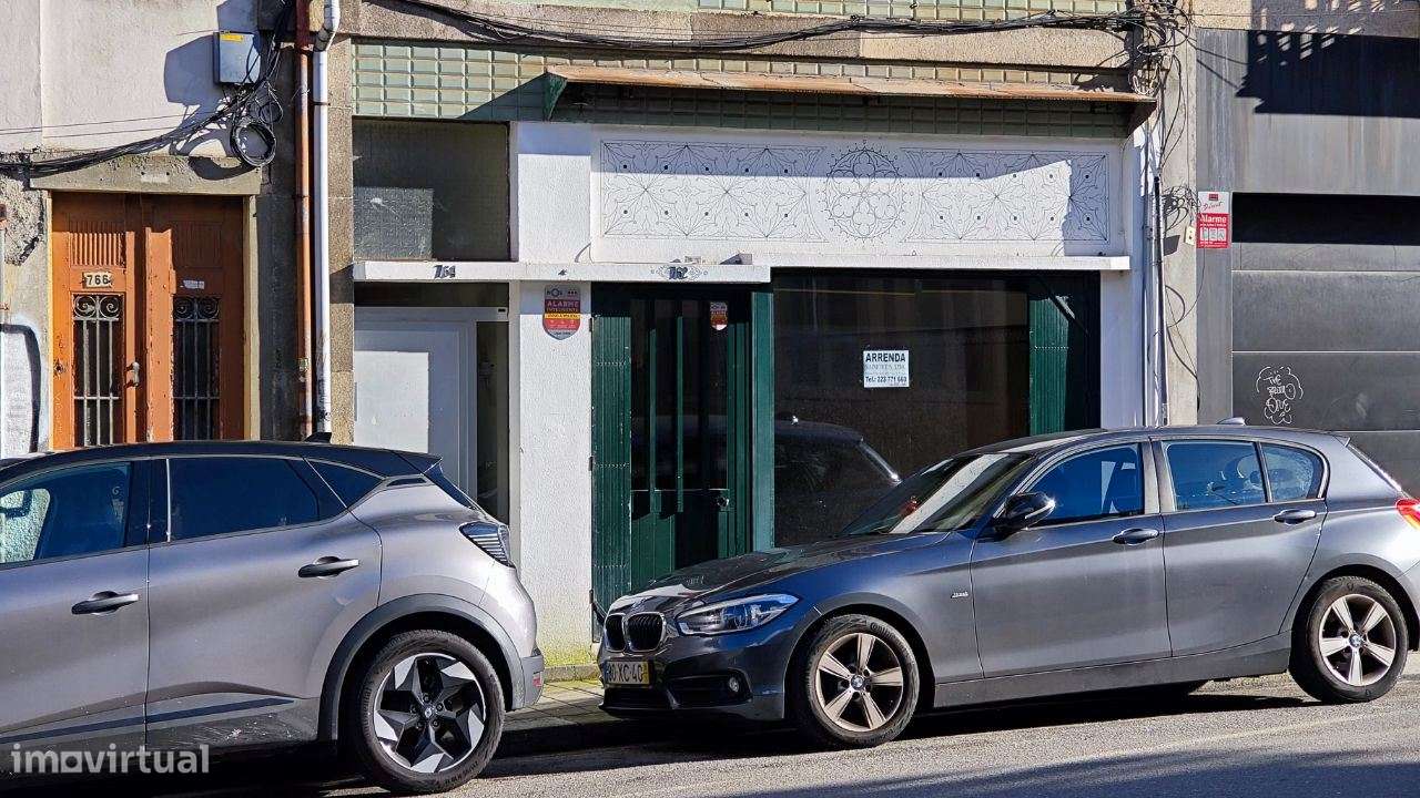 Loja R.Antero Quental - 66m2 + 100m2 logradouro - Porto - Grande imagem: 2/11