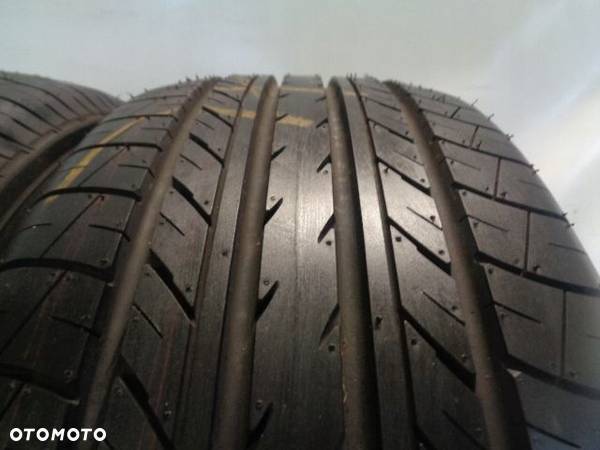 YOKOHAMA BLUEARTH E70 225/55R18 98H - 2