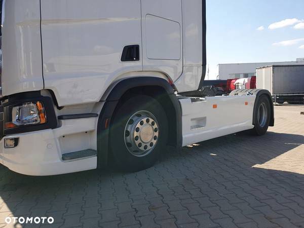 Spojlery spoilery międzyosiowe zabudowy Scania R S - 1