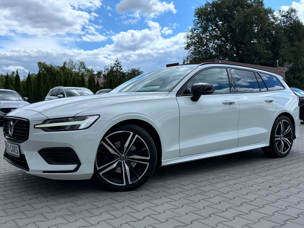 Volvo V60 II (2018- ) B3 B Geartronic Momentum Pro 2021