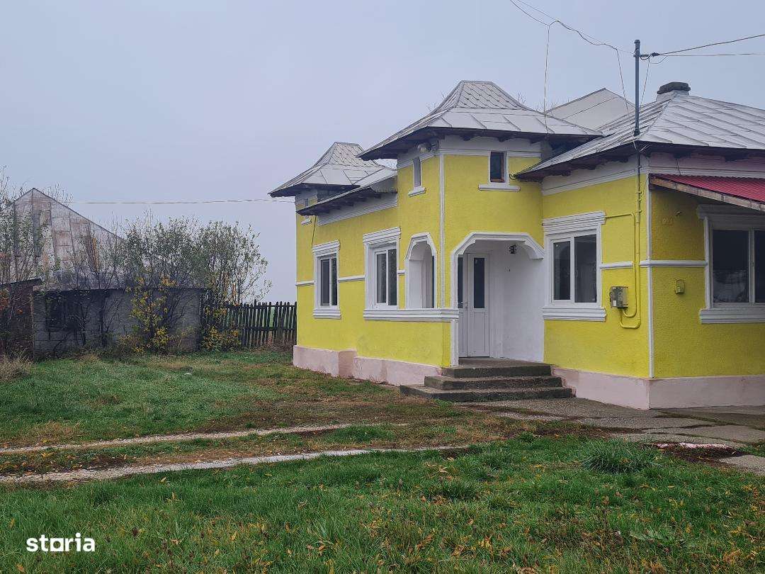 Casa   trei  camere   Buzoiesti  Arges-0