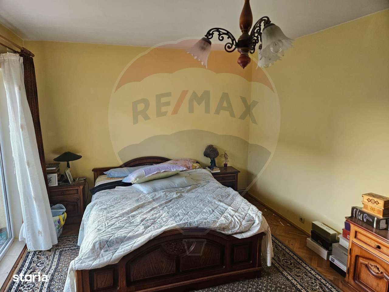 Apartament cu 3 camere de vânzare, str. Hortensiei-5