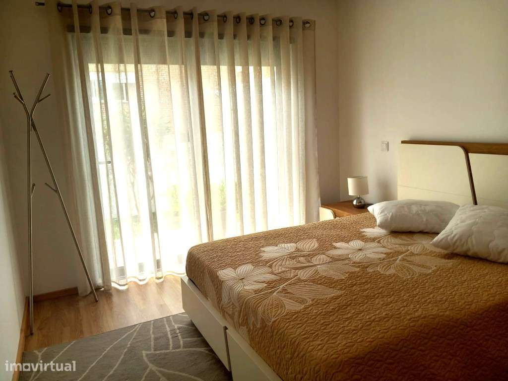 Moradia T2 Suites térrea (10min a pé da praia)-16