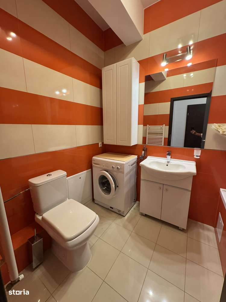 Vand apartament spatios, 3 camere, ARED-UTA-13