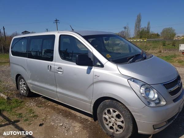 Dezmembrez hyundai h1 2.5d d4cb fabricatie 2008 - 3