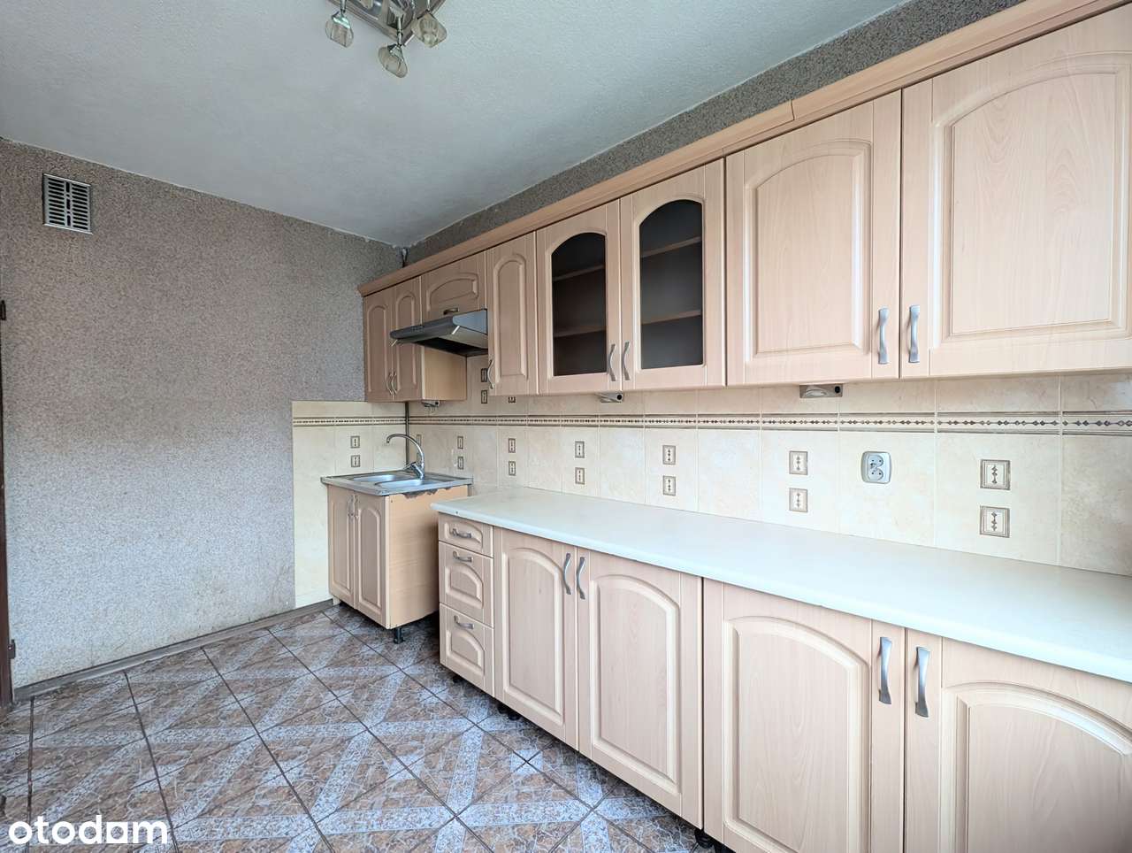 Mieszkanie 3 pokoje, 2 piętro, 51,5m, balkon, piwnica.-6