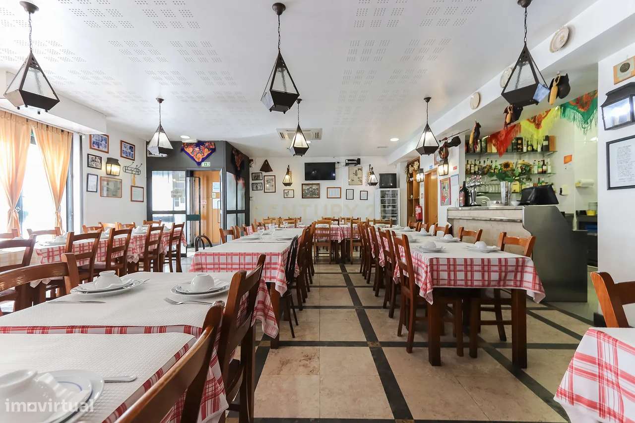 Espaço comercial situado Junto ao Paço do Lumiar e Quinta dos Alcoutin - Grande imagem: 2/14