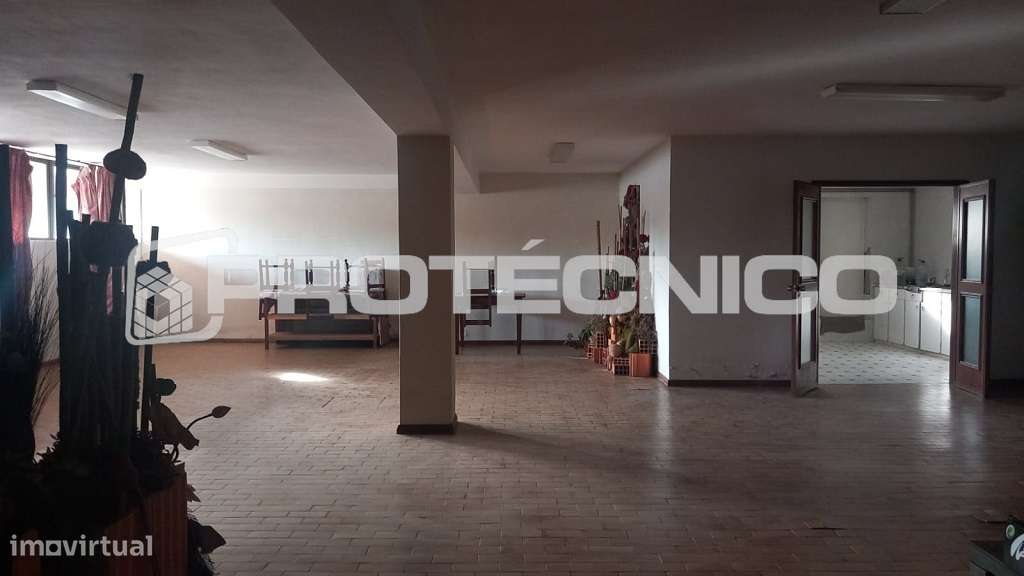 Armazém Industrial - 16.500m2 - Centro País-17