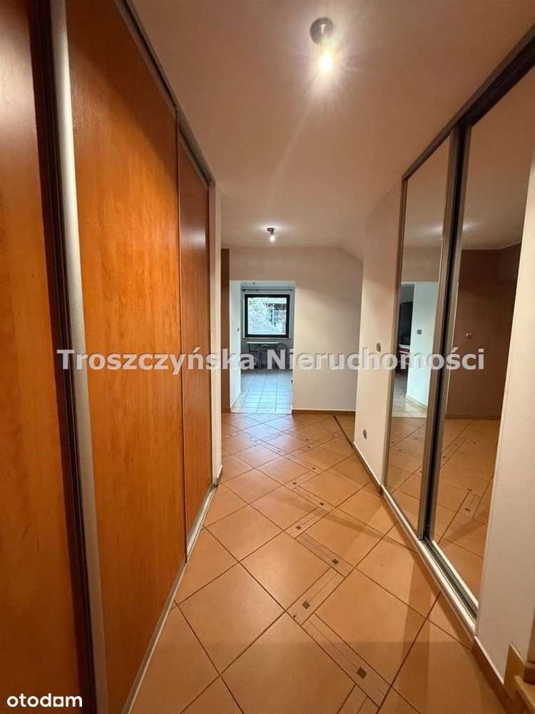 Duży dom Kolonia Poczesna z 2010 roku-16