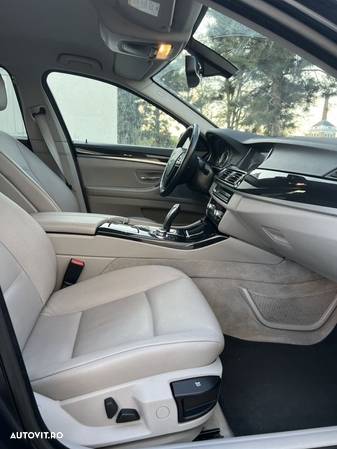 BMW Seria 5 520d Touring Aut. Luxury Line - 12