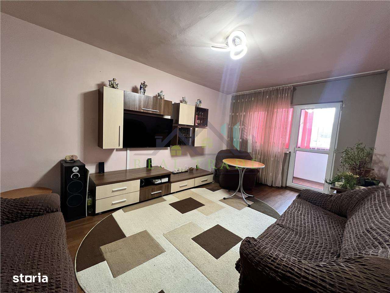 Apartament 4 camere decomandat, etaj intermediar Carpatilor- Lidl-0