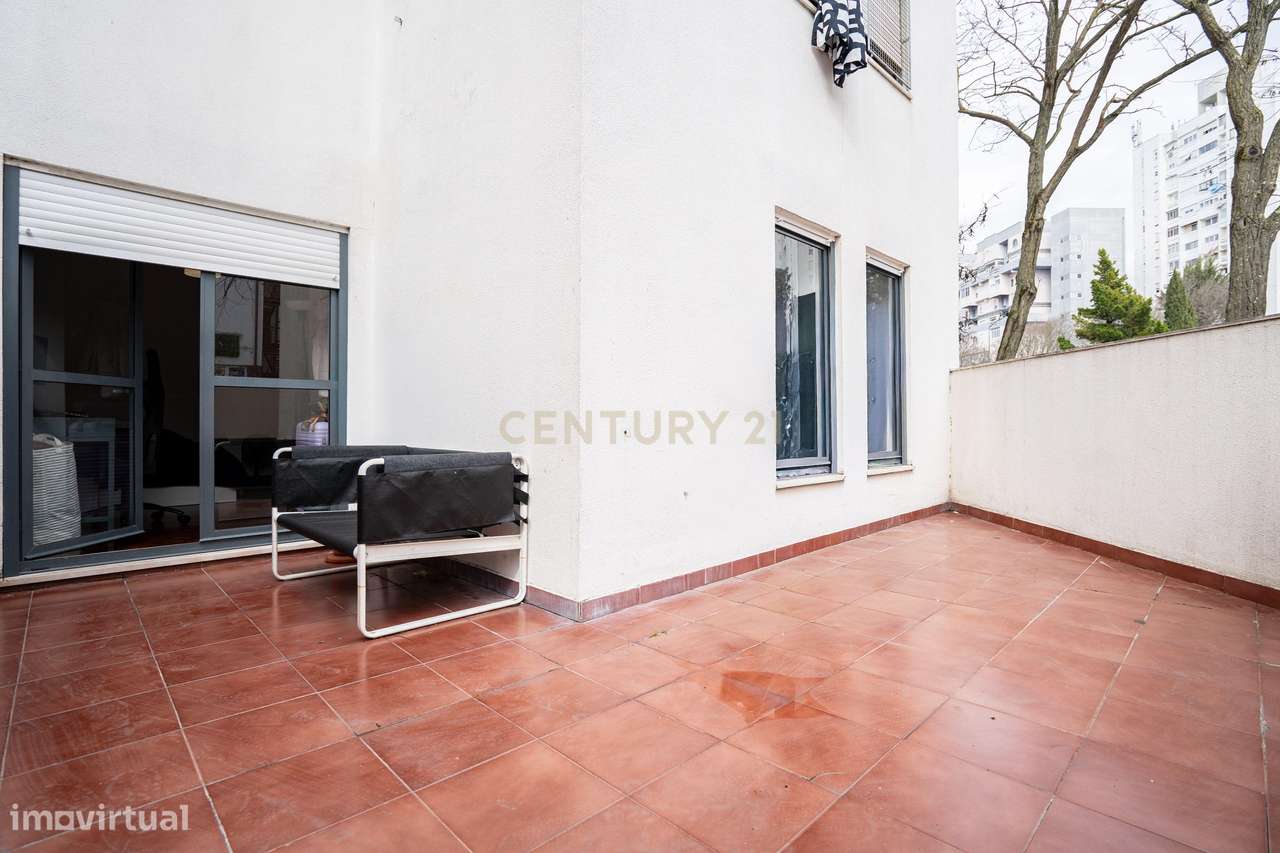 T3 com espaço exterior em Marvila – Excelente oportunidade em zona em-15