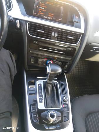 Audi A4 Avant 2.0 TDI Multitronic - 9