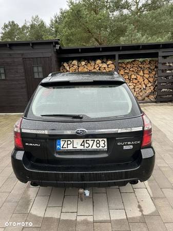 Subaru Outback 2.0D Comfort - 4