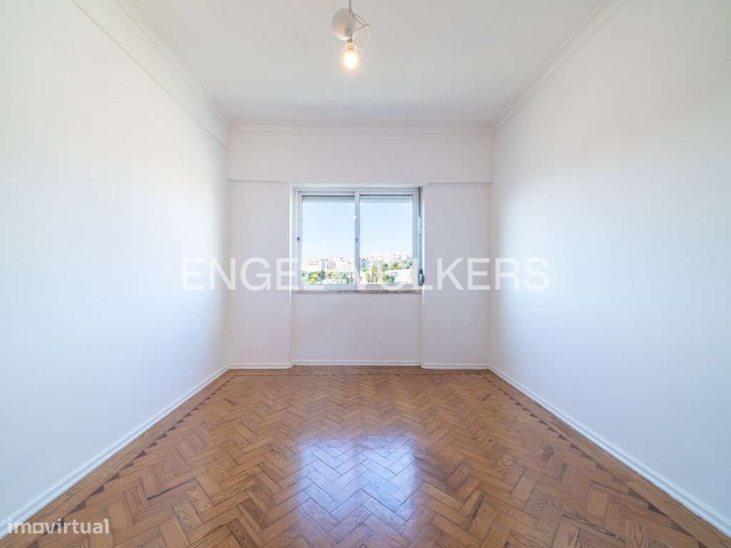 Luminoso apartamento com 4 quartos e varanda no Beato-20