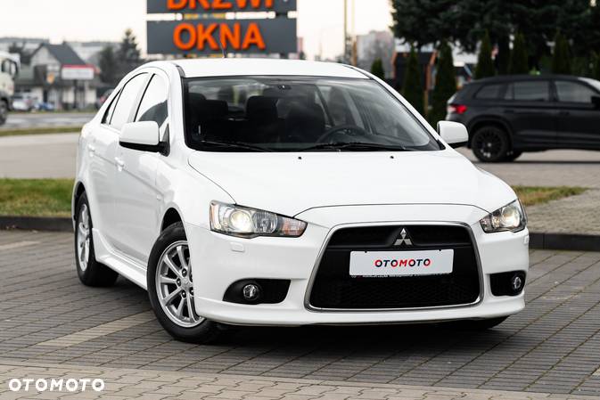 Mitsubishi Lancer 1.6 Invite - 12