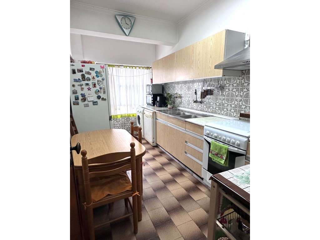 Apartamento T3 - Póvoa Sta. Iria-6