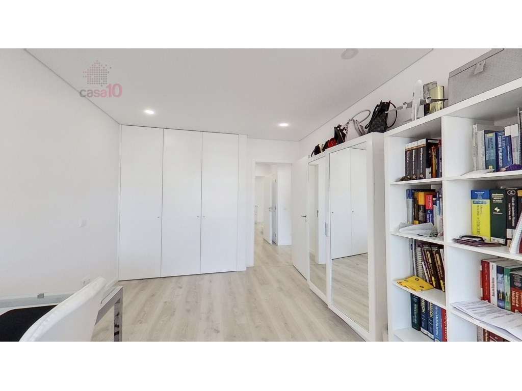 Penthouse Duplex T5 de Luxo, para venda no Montijo-11