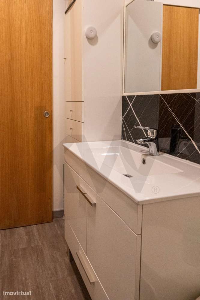 Apartamento T2 na Amora | A poucos minutos da Baía da Amora-18